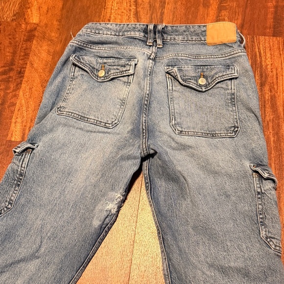Women's Blue Cargo Jeans - Picture 11 of 12